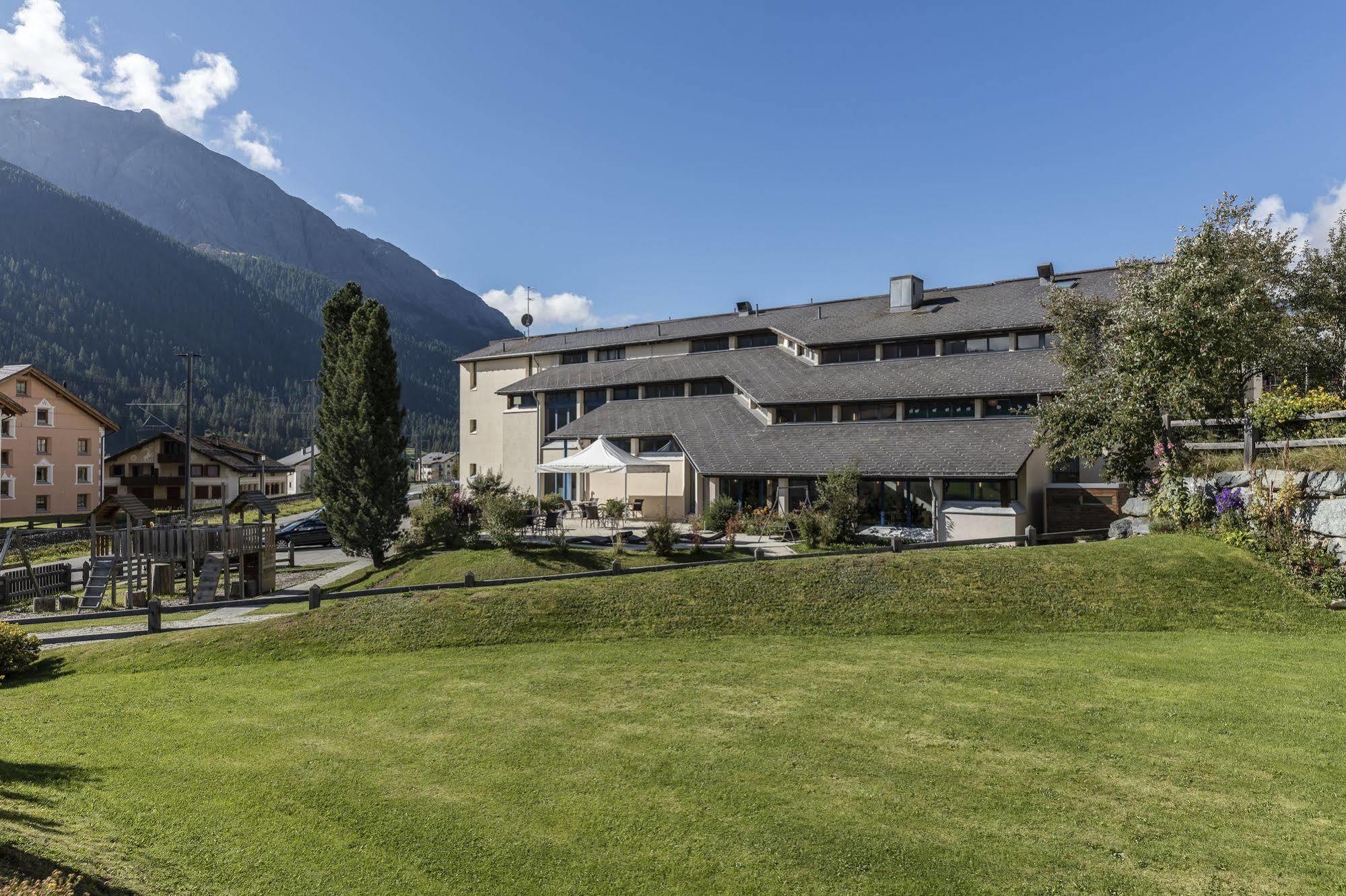 Gaestehaus Convict Zuoz Exterior foto